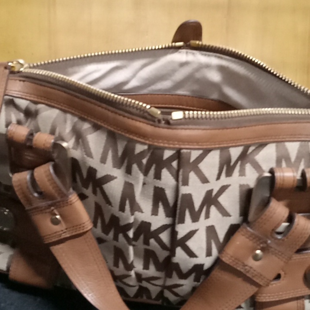 Michael kor handbag